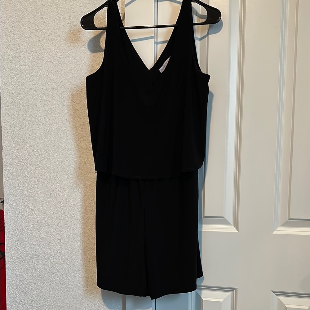 Chic Black Sleeveless Jumpsuit